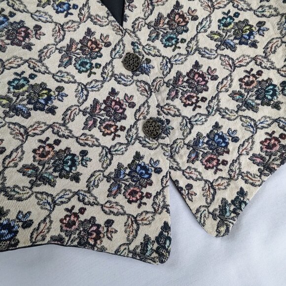VTG Floral Embroidery Tapestry Cream Black Buckle Back Button Cottagecore Vest - Picture 2 of 5